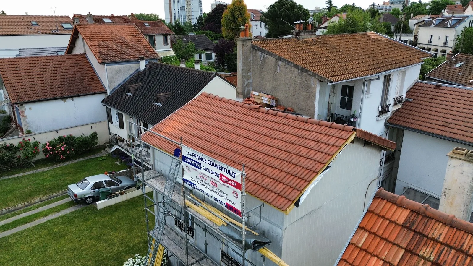 Réalisation : Réfection complète de toiture en tuiles canal avec échafaudage — Toiture tuile